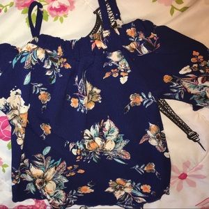 Navy Floral Top 5/$20